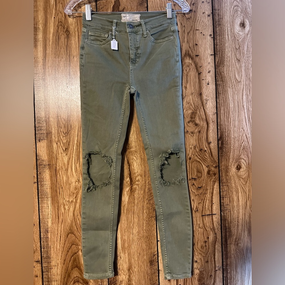 GUC Free People denim jeans. Size 25 juniors.